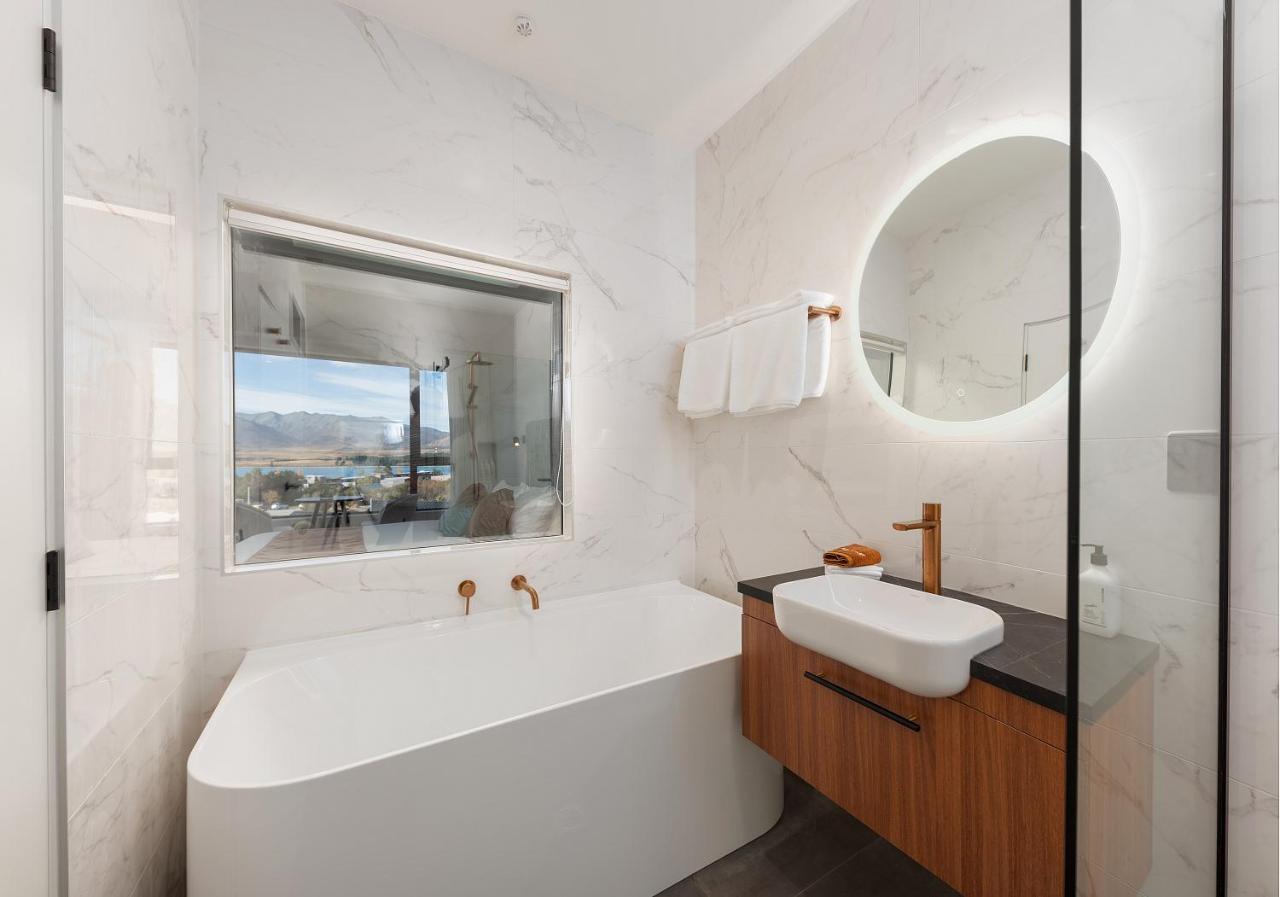 Galaxy Boutique Hotel Lake Tekapo Eksteriør bilde Bathroom