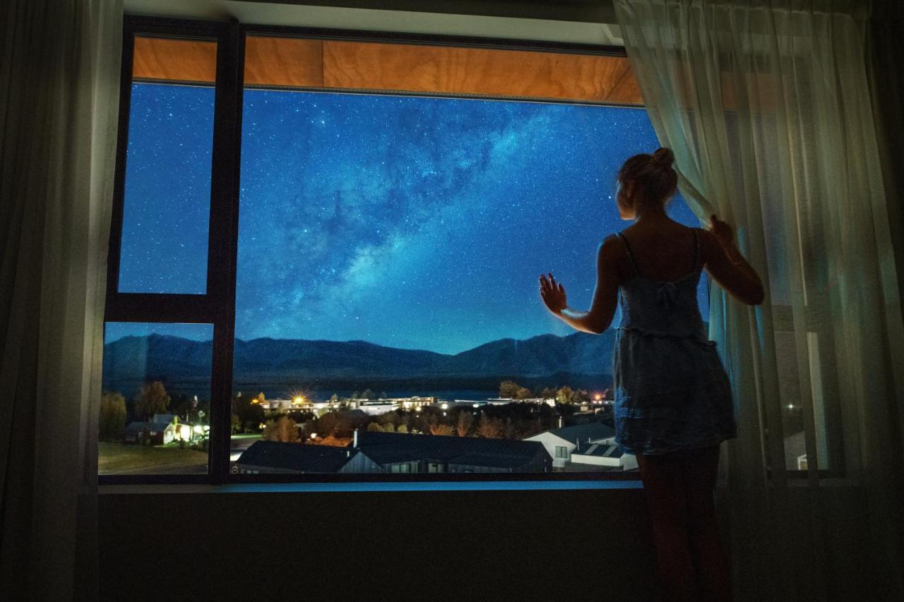 Galaxy Boutique Hotel Lake Tekapo Eksteriør bilde Milky Way over the city of La Serena, Chile